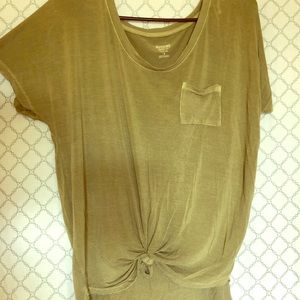 Army green loose shirt.